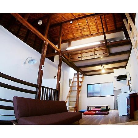 אוסקה Guest House Kurofuneya מראה חיצוני תמונה